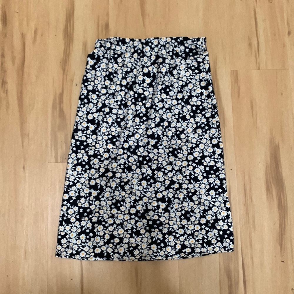 Hollister Silk midi skirt, size small